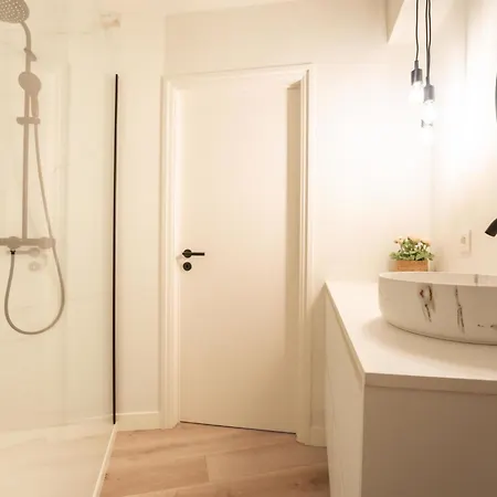 Aqua Vista With Parking And Seaview By Interhome