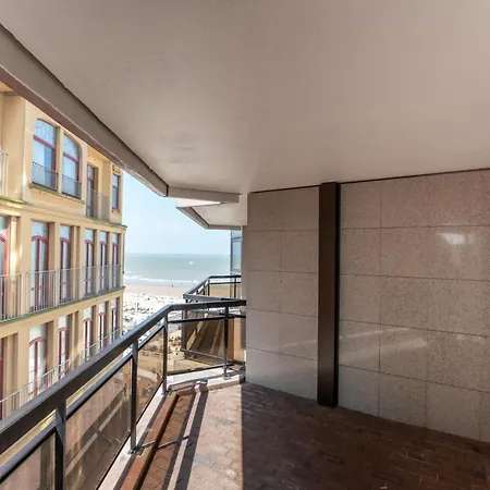 Апартаменты Aqua Vista With Parking And Seaview By Interhome