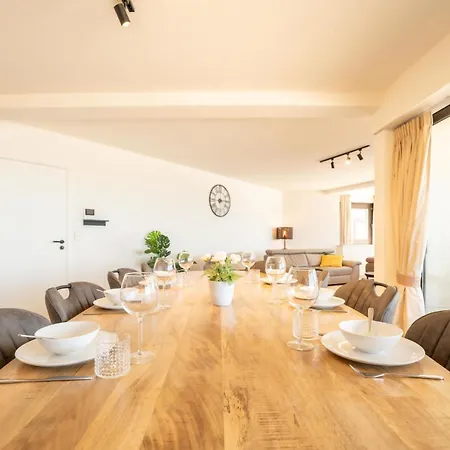 Aqua Vista With Parking And Seaview By Interhome *